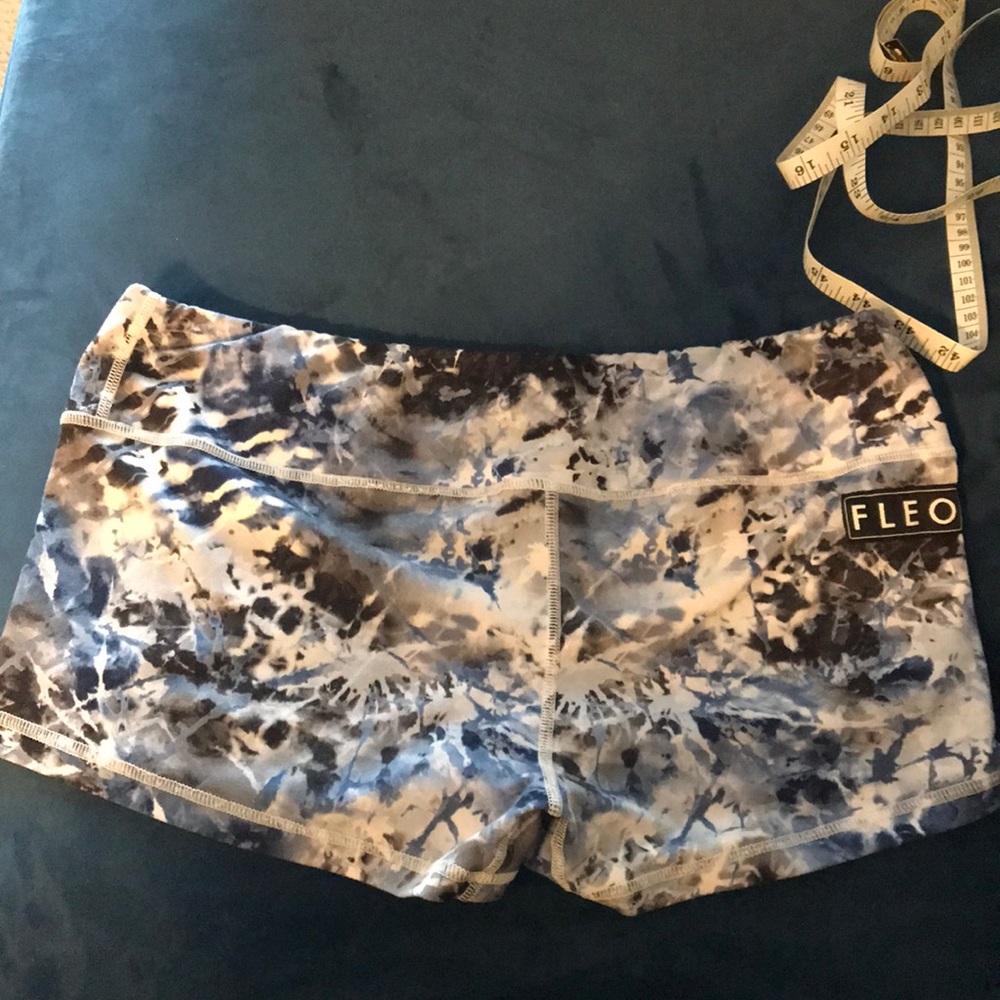 Xl flow shorts